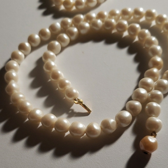 Vintage Fresh Water Pearl Necklace & Bracelet Set - Picture 4 of 10